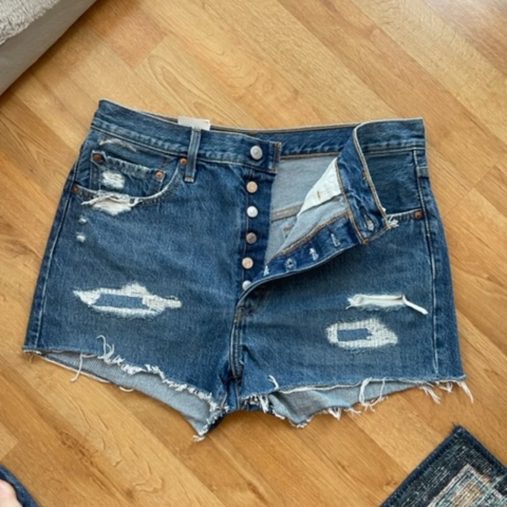Levi's 501 Shorts (NWT)